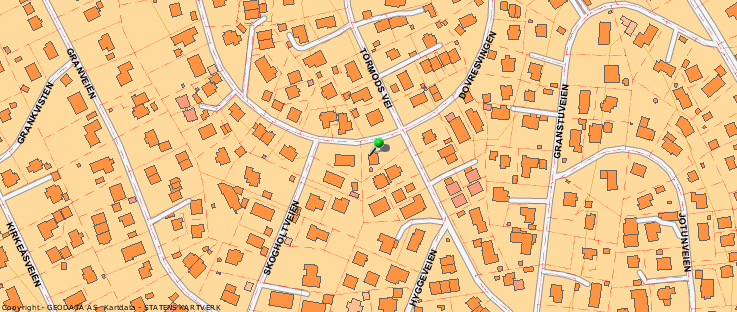 Nabolagsprofil Dovresvingen 19 A TRANSPORT VARER/TJENESTER Oslo Gardermoen 48,4 km Lambertseter Senter Manglerud Senter 1,3 km* 2,3 km Oslo S Nordstrand 5,5 km 2,8 km Jacobs Lambertseter Postkontor