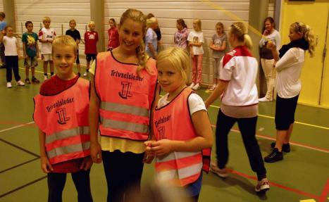 Fra våren 2012 deltar Lande barneskole i Trivselsprogrammet. Varteig barne- og ungdomsskole deltar fra høsten 2012. Trivselsprogrammet skal være med på å skape økt aktivitet og trivsel i skolen.