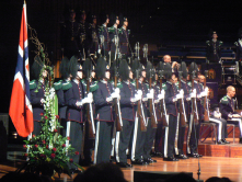 OSLO GARDISTEN NR 1 18. mars 2008 ÅRGANG 4 GARDESJEFENS FESTKONSERT Søndag 20. Januar gikk Gardesjefens tradisjonsrike festkonsert av stabelen i Oslo Konserthus.