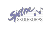 Velkommen til Sjetne Skolekorps. ~ velkommen til deg som ny musikant. ~ velkommen til nye korpsforeldre. Det er spesielt å være ny i korpset, og foran dere ligger mange spennende opplevelser.