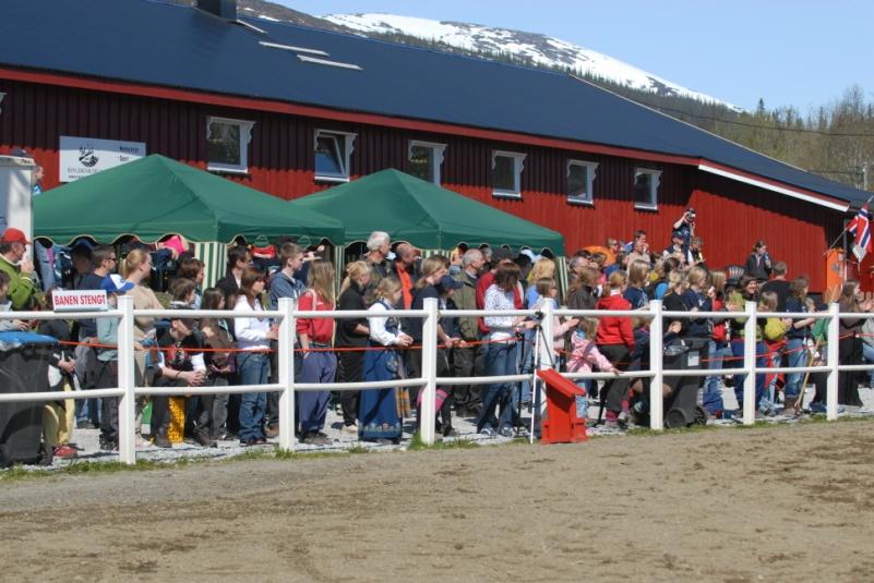 Sletten Kjøre- og Rideklubb er en klubb for alle hesteinteresserte i alle aldre med og uten egen hest.