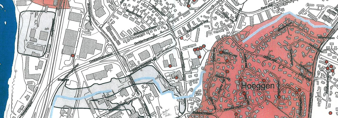 Veileder for kritiske områder Norges vassdrags- og energidirektorat (NVE) sine retningslinjer / NVE veilederen. Kritiske områder også vurderes om planområdet ligger innenfor utløpsområdet for skred.