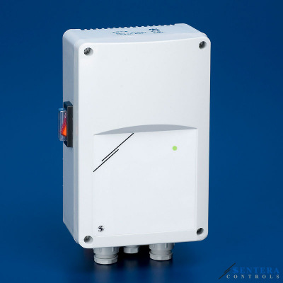 Manuell tyristorregulator EVS/EVSS EVS/EVSS serien er konstruert for automatisk regulering av turtall av 1-fas spenningsregulerbare elektriske motorer (230 Vac/50 Hz).