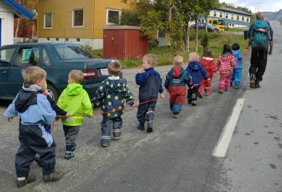 AUGUST 2014 Tema: BLI KJENT Mandag Tirsdag Onsdag Torsdag Fredag Lørdag Søndag 31 28/7 29/7 30/7 31/7 1 2 3 32 4 5 6 7 8 9 10 33 11 12 13 14 15 16 17 34 18 Planleggingsdag Barnehagen er stengt!