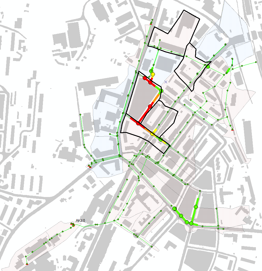 Figure 11 Skjermbildet viser avløpssituasjonen for Sandakers 43 catchments, med oppstuvning i avløpsnettet etter en simulering av det største regnet i 2011.