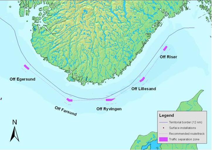 der man flytter sjøveien lengre ut fra land, og dermed også risikotrafikken. Frem til og med 2010 har passeringsdistanse for risikotrafikk utenfor Risør vært mellom 4 og 12 nautiske mil av kysten.