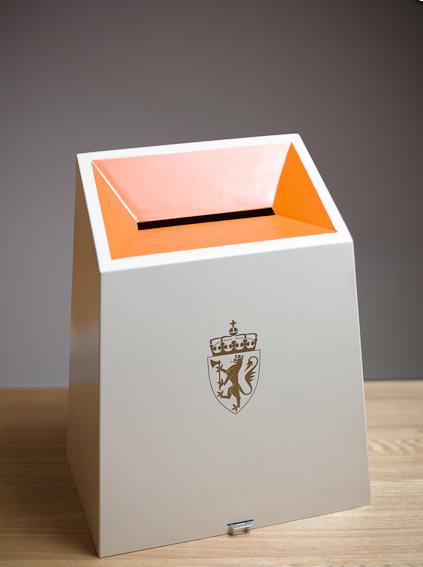 Torgrim Eggen og Øyvind Grønlie, Product Design, PD/TKD Inkluderende design er økonomisk, sosial og kulturell bærekraftig (Astri Skjerven 2015) Kurs, 20 stp.