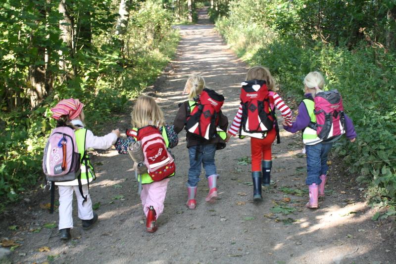 Assistent: 80 Isabell Iversen Utegruppen : oyvind@oddenskogen.no Pedagog: Øyvind Gaare Vigdal Assistent: Benita Aasterud 17. Hvordan nå oss?