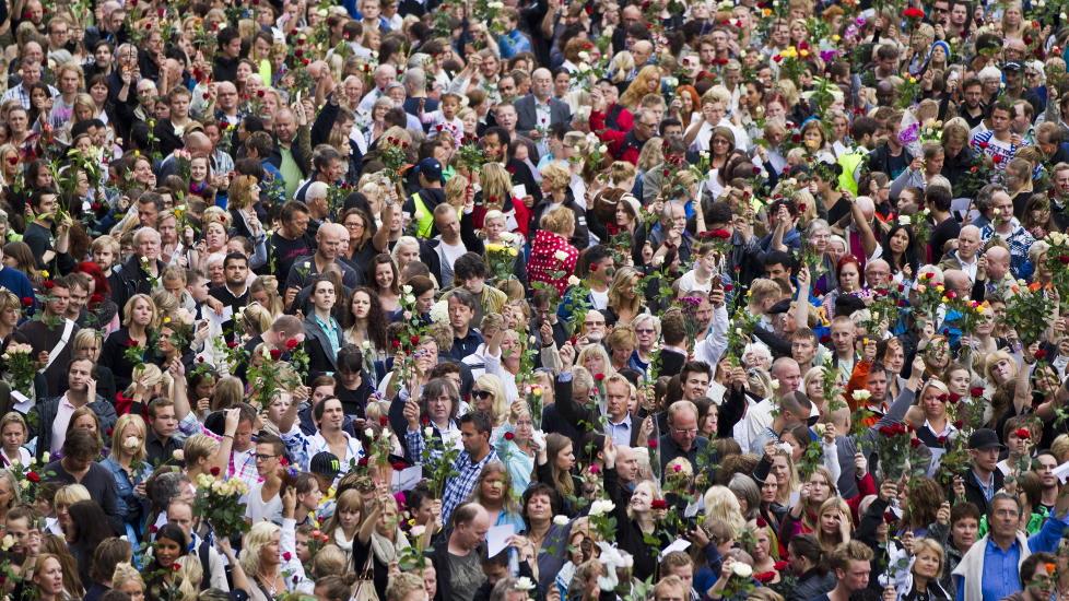 Nordmenn har 400 syntetiske kjemikalier i blodet Ingen vet hva de gjør med oss?