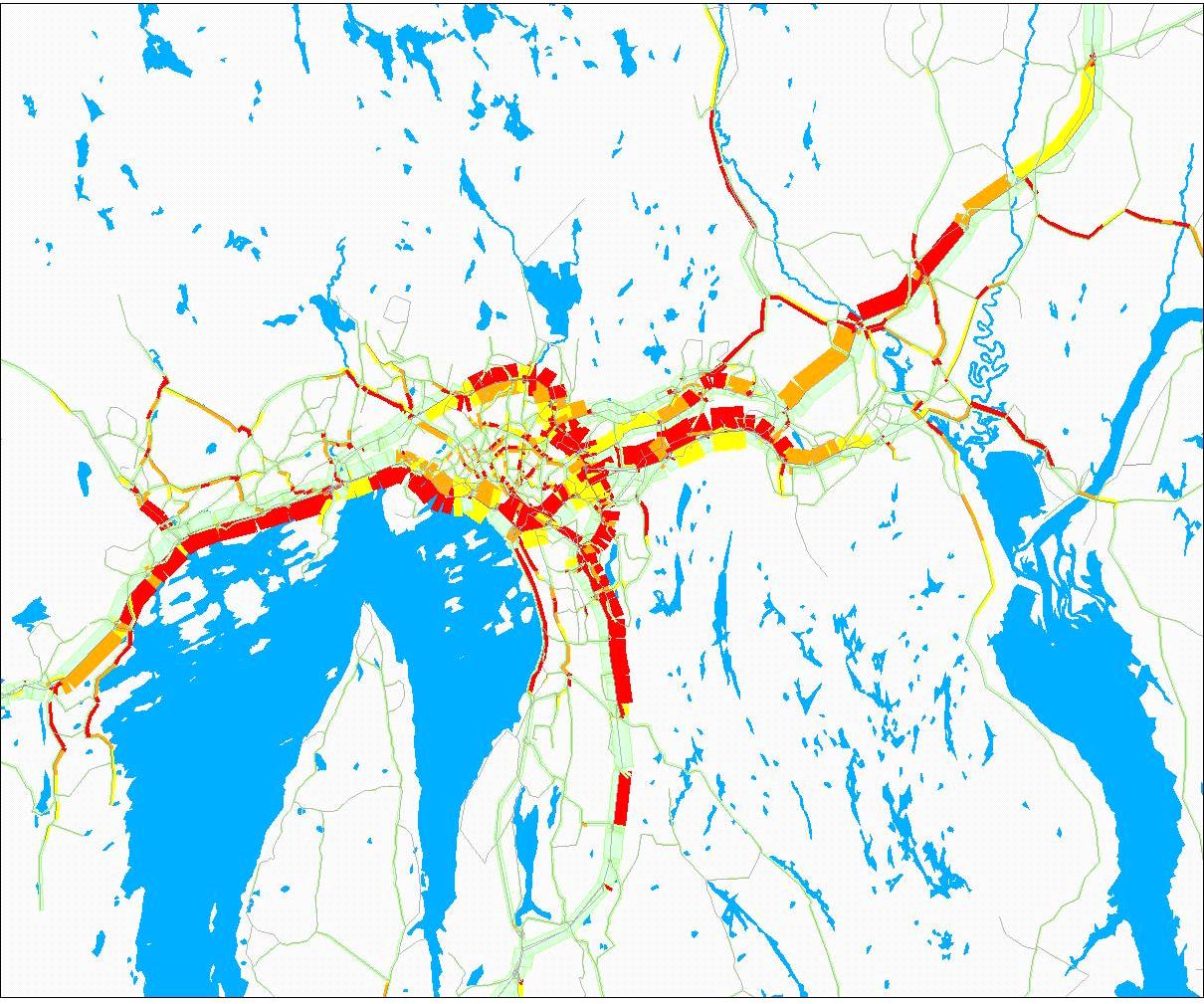 Kapasitetsutnyttelse morgenrush Rød = høyere enn 95 % Oransje = 80-95 % Gul=70-80 % Lys grønn = under 70 % Figur 2.4: Belastningsgrad (antall kjøretøyer pr time / kapasitet) på vegnettet.