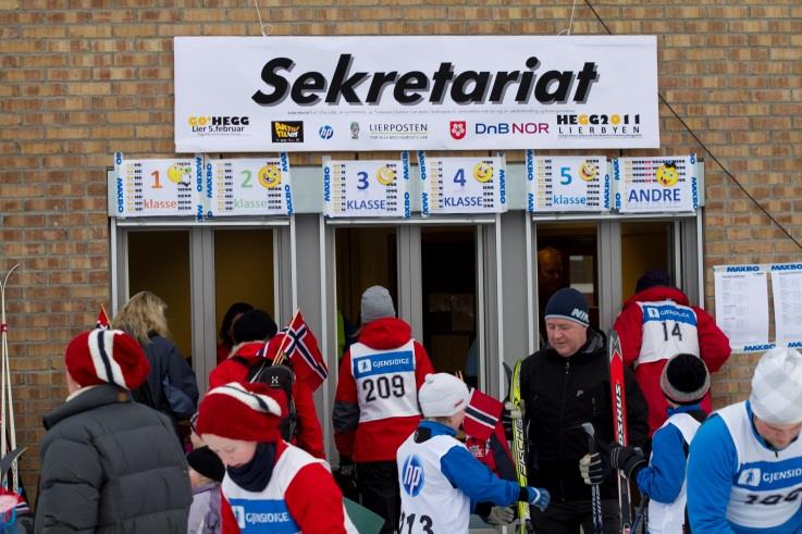 Program / kjøreplan: (Veiledende fordi vi er usikre på hvor lang tid de enkelte aktivitetene tar): 0930-1030: Hente startnummer (Fordelt i baser 1, 2, 3, 4, 5, 6, 7 klasse og andre ) 1030: