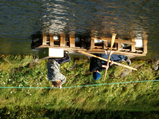 Å RGANG 9, N UMMER 3 S IDE 15 poeng. Dette stevne er blant Norges største i miniatyrskyting, og trekker 350 deltagere. Like etterpå ble han nr. 2 i Fylkesmesterskapet i vinterfelt.