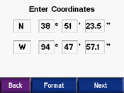 Angi koordinater Hvis du vet de geografiske koordinatene til bestemmelsesstedet, kan du bruke zūmo-enheten for å navigere til et hvilket som helst sted ved hjelp av bredde- og lengdegradskoordinater.