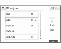 30 Radio Berør Frekvensinntasting-feltet og angi så ønsket frekvens. Bekreft inntastingen. Stasjonslister Stasjonslisten viser alle de tilgjengelige radiostasjonene i det aktuelle mottaksområdet.