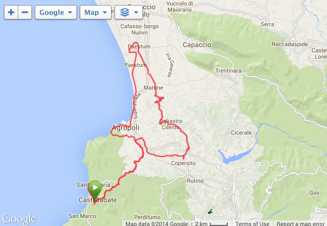 Denne turen starter i retning Agropoli. Første klatring kommer etter et par kilometer og er en stigning på ca. 4 km slak motbakke.