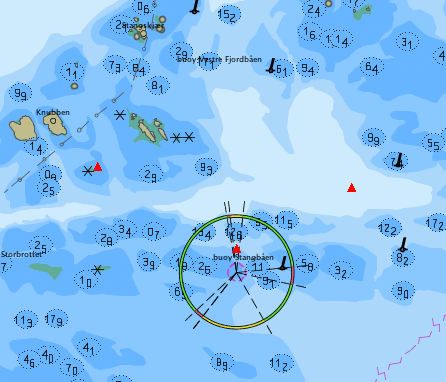 Figur 4-5 Registrerte sjøulykker i planområdet (innfelt i gul ring til høyre, røde prikker til venstre). Kilde: Kystverket.