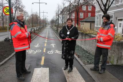 13. Ila sykkelveg - Frigjort bilkapasitet tas til andre formål Kollektivfelt Åpning NAV: