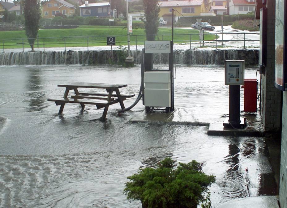 MÅL: Færre oversvømmelser 1. Lover og retningslinjer 2.
