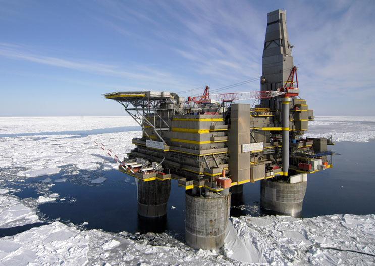 Utfordring i Arktiske strøk Temperatur Is: Isfjell Driv is Is-skuring Jordskjelv laster