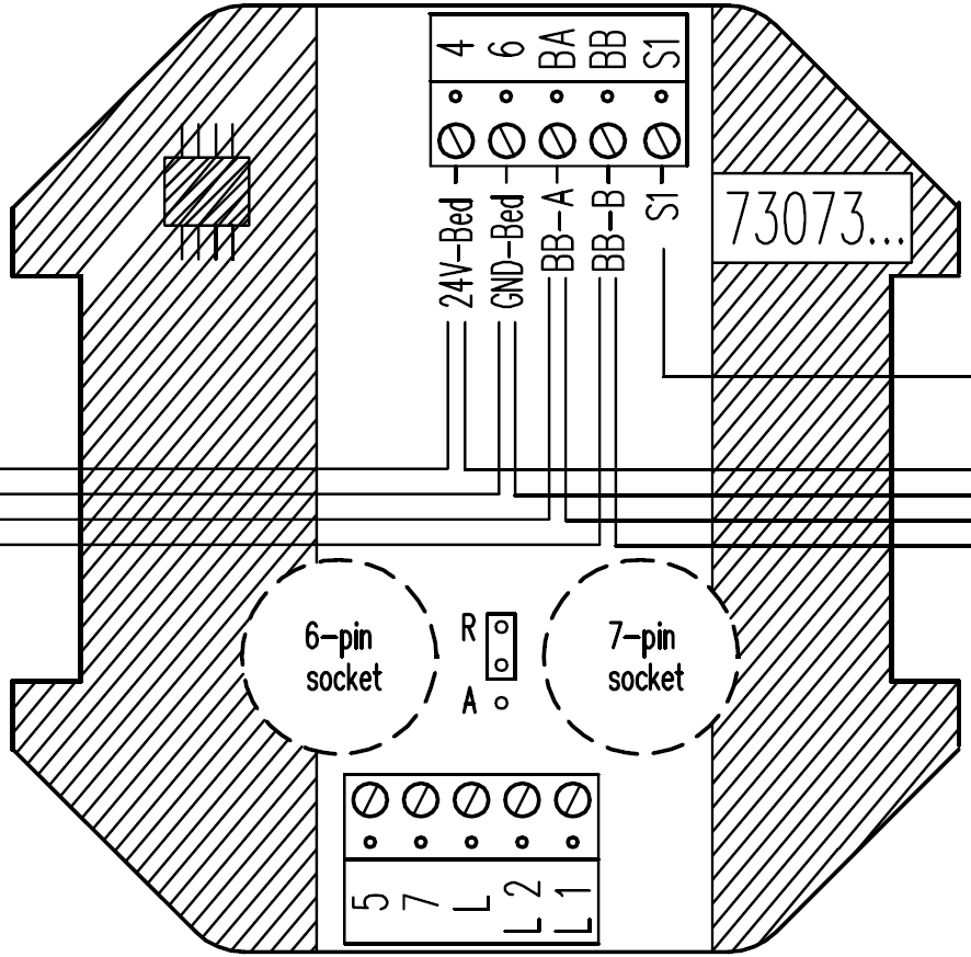 1 og 2 uttak Tilkobles rommodul Uttak 1: 7 pins DIN-plugg, for tilkobling av