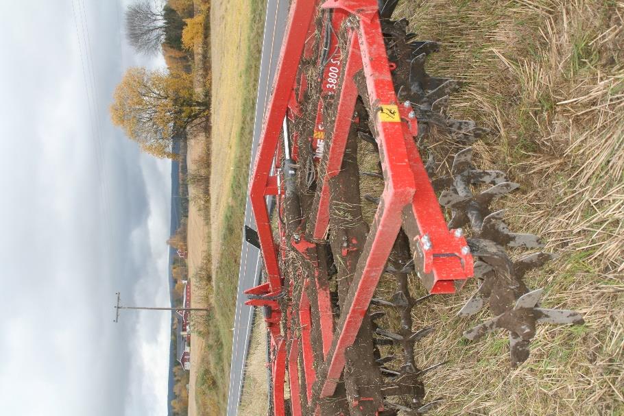 Spaknivharv og såbedsharv jobber