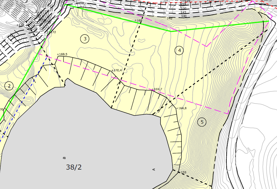 NOTAT Tiltakets karakter Planen er å ta ut grus og etterpå erstatte grusuttaket med annen mineralsk fyllmasse. Denne fyllmassen skal danne en buffer i mot boligbebyggelsen i nord.