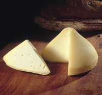 Tetila Do Pasteurisert ost fra Blonde, Fresian og Pardo-Alpine kuer. Myk masse med noen luftlommer. Den kommer fra Galicia hvor kuene beiter langs kyst fjellene.