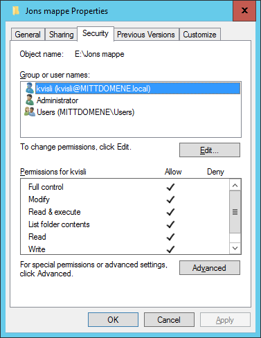 9 Filsystemet NTFS og rettigheter Tildele NTFS-rettigheter Tre grupper av brukere kan gi NTFS-rettigheter til en fil eller mappe: Medlemmer i gruppen Administrators Eieren av filen / mappen (CREATOR