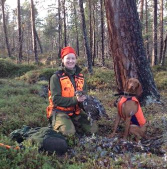 Monica fikk vist sine kunster med hagla og hundene ble gode og slitne. Utrolig vakker natur i Pasvik, dit vil jeg gjerne tilbake. Det er helt klart motiverende å se en god hund i aksjon.