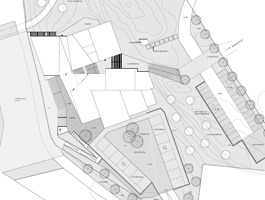 /KNARVIK KYRKJE 11 6.1 Arena Prosjektet Arena er lagt som en formidler mellom de to hovednivåene tomten inneholder.