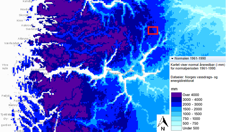 2. Områdebeskrivelse Figur 2-4: Årsnedbør for normalperioden 1961-1990. Spørteggbreen er lokalisert på nedbørsgrensen mellom vest og øst.
