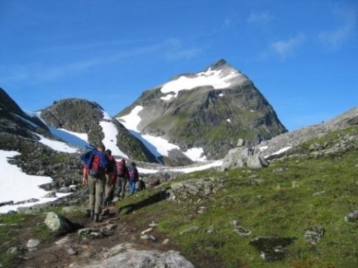 GEODATAPLAN FOR MØRE OG ROMSDAL FYLKE 2014-2017 Godkjent av