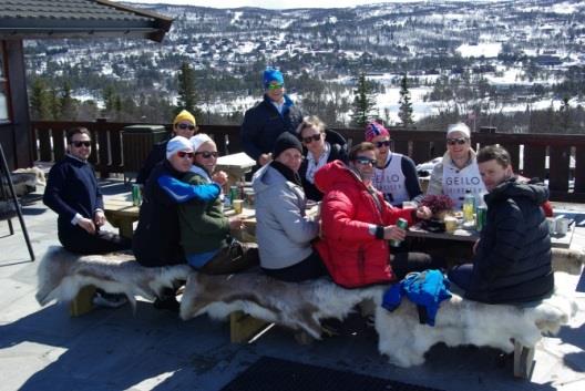 Vi har startnummer, tidtakerutstyr, musikk og det som trengs for et hyggelig skirenn!