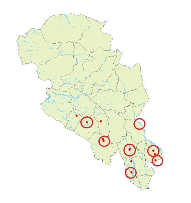 I både 2010 og 2011 var det jerveyngling i Langsua i Gausdal (markert med rød ring) og trekanten tilsvarer derfor to ynglinger.