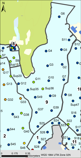 2 m og ned til ca. 13 m. Gjennomsnittlig vanndybde er ca. 8 m.