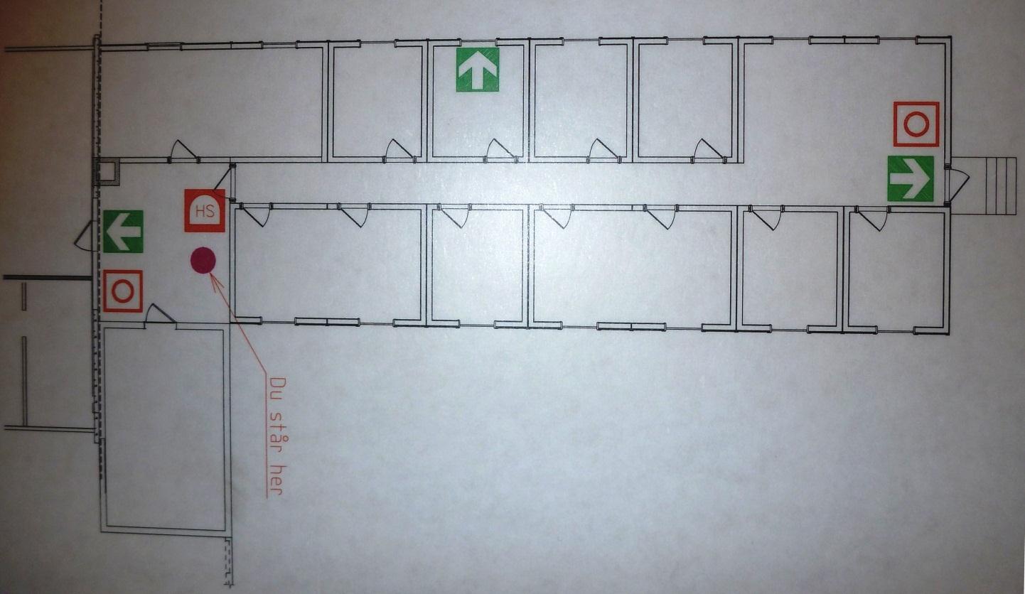 Figur 14 Rømningsplan for brakkene (østside) ved Statens vegvesen sitt Kontorsted ved Steinkjer. Det ble ikke tatt prøver i disse brakkene.