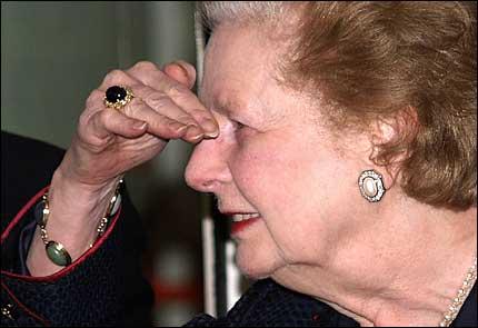 Tidligere statsminister i Storbritannia, Margaret Thatcher (80), lider av Alzheimers sykdom - Hun leser ikke mye, på grunn av hukommelsessvikten. Det er poengløst.