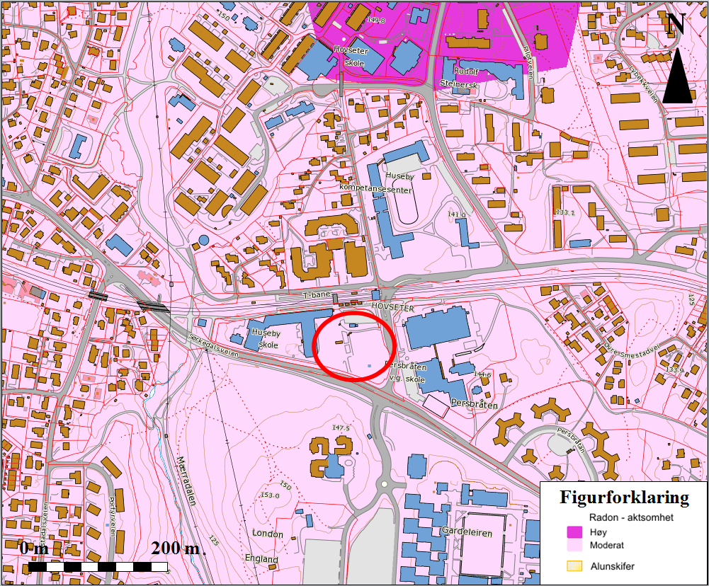 Figur 5. Radonkart fra www.ngu.no som viser moderat til høy radon aktsomhet på tomten (markert med rød sirkel). 3.