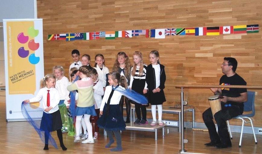 FREDAG 10. JUNI En skolekonsert med kulturkarusellen og instrumentalelever. Hafrsfjord skole, fellesen kl. 08:35 SOMMERKONSERT PÅ HUNDVÅG Instrumentalelever fra bydelskulturskolen, korps og skoleband.