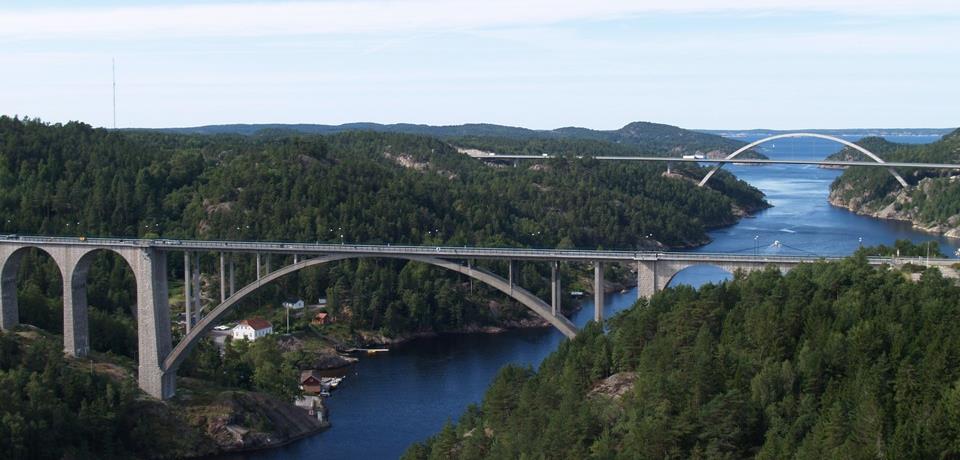 Lørdag 22. oktober: Denne dagen blir det dagstur til Svinesund i Sverige. Vi drar på det kjente og Store kjøpesenteret «Nordby Shoppingsenter». Vi ankommer Svinesund ca. kl. 12.00. Moelv stasjon Kl.