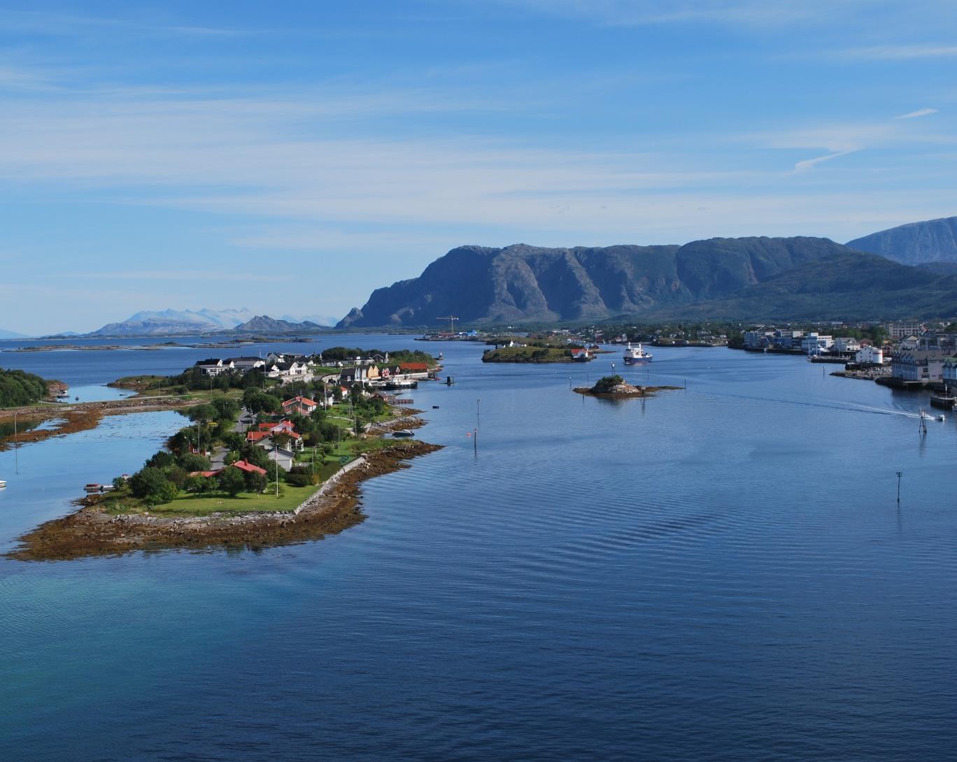 Brønnøysund, Line Fjellvær,