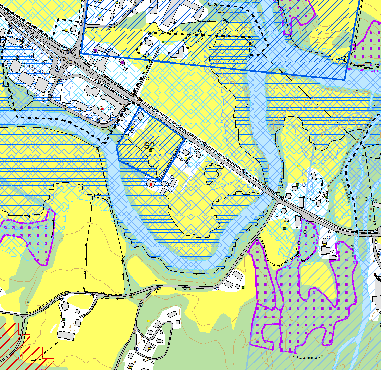 Område, Gnr/bnr: Sauland sentrum, 72/10 Område nr: S 2 Bakgrunn: Grunneigar ynskjer å utvikle eigendomen for å få økonomisk avkastning Tiltak: Område for bustadbygging og