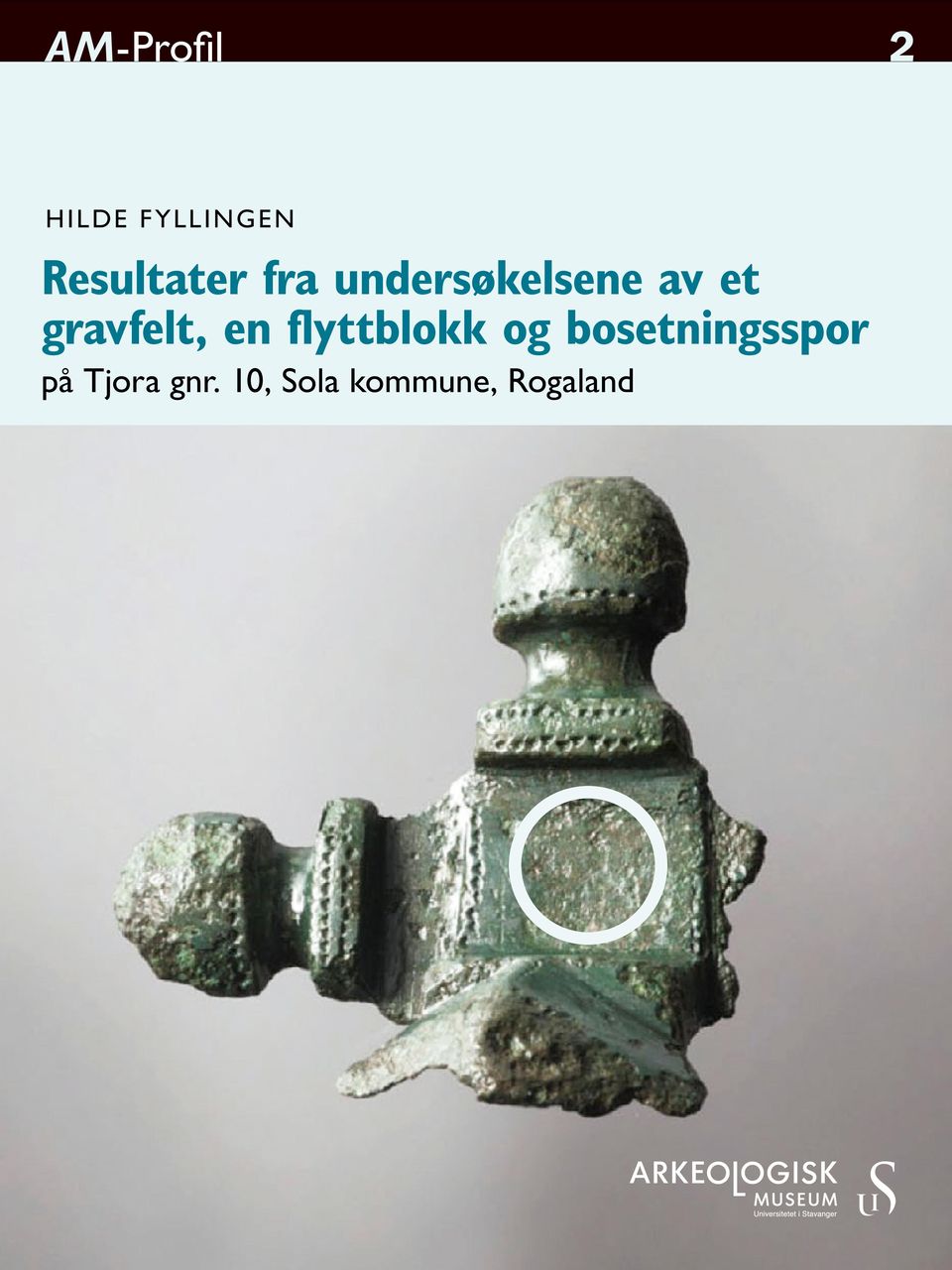 gravfelt, en flyttblokk og