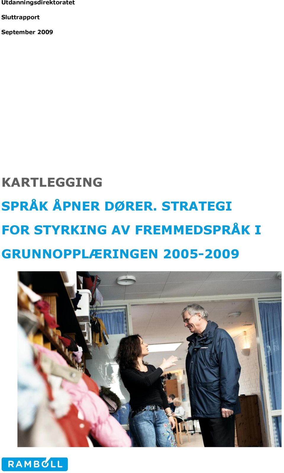 ÅPNER DØRER.