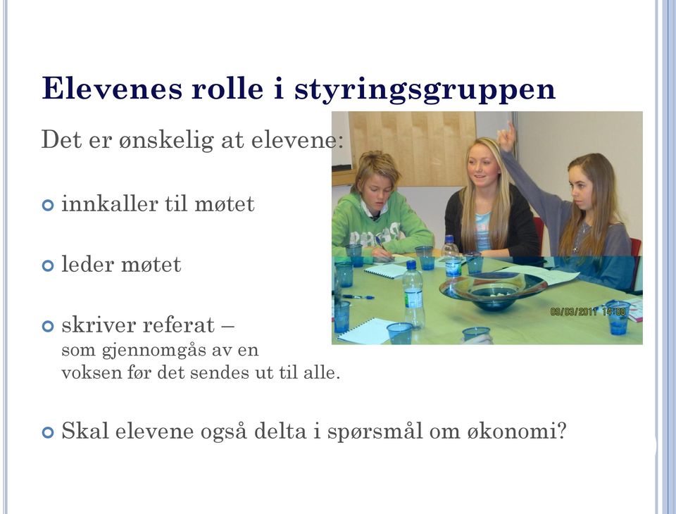 referat som gjennomgås av en voksen før det sendes