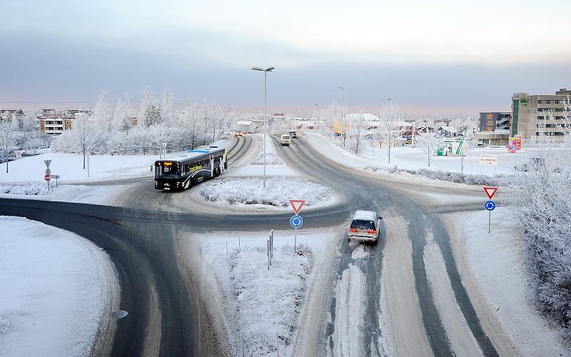 8/13 GATE SOM VEG GATE SOM STED Transportåre Regulert Upersonlig - anonymt Ensidig funksjon