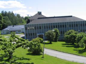 Familieenhetens rammer Målgruppe: voksne med rusavhengighet, som har foreldreansvar for sine (små) barn. Barna er med i innleggelsen.