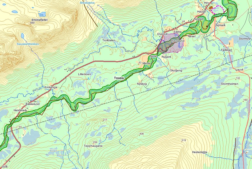 Naturtype langs elva (grønt). I dette går det et elgtrekk (brun strek). Tidligere foreslått verneområde ved Nymoen (rosa skravur). Kilde Naturbasen (Direktoratet for naturforvaltning).