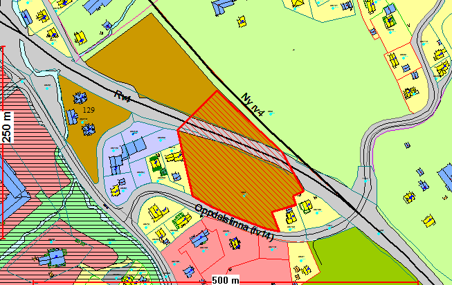 Området består av deler av eiendommene 59/5 og 181/28. 59/5 er en landbrukseiendom i privat eie mens 181/28 eies av Statens vegvesen.