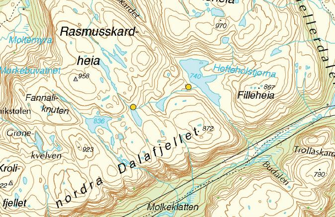 uteløer eldre enn 1900. Tuftene ved Hefteholstjørna ligger nært inntil vannet.